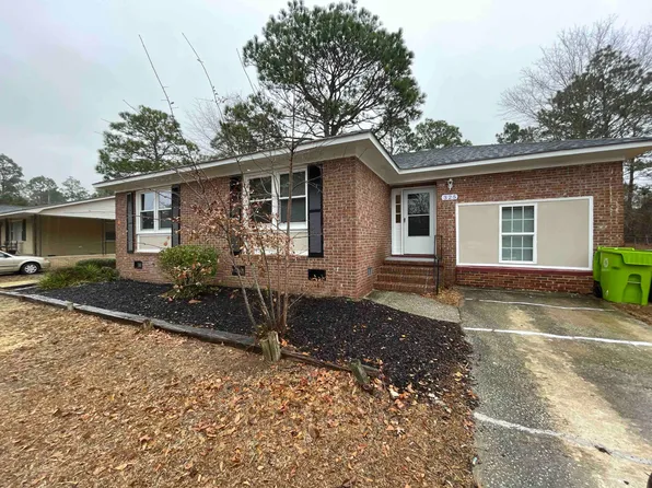 325 Quail Hills Dr, Hopkins, SC 29061