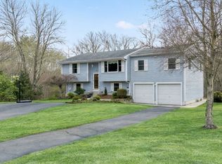 377 Read St, Seekonk, MA 02771