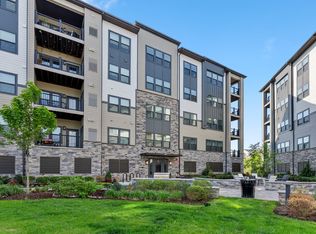 12865 Mosaic Park Way UNIT V, Herndon, VA 20171