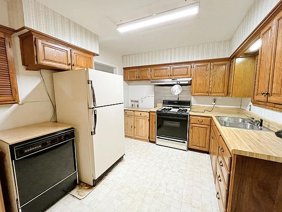 5th image of 917 Bluebonnet Ln