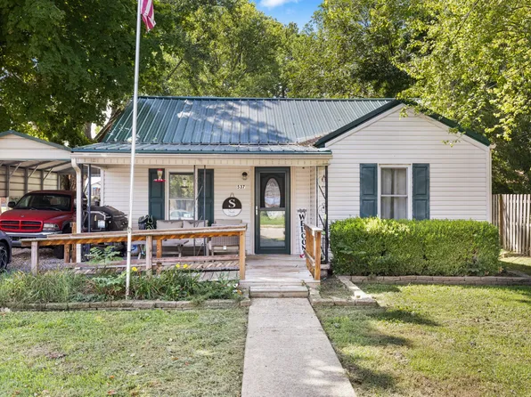 537 3rd St, Lawrenceburg, TN 38464