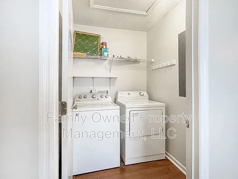 112 Stewart Pl — Photo 7