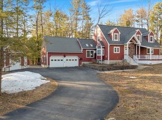 24 Oak Ridge Road, Sandown, NH 03873