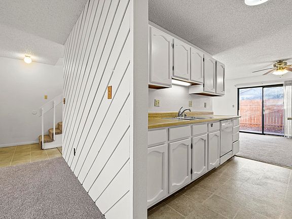 4th image of 575-28 1/2 Rd #66