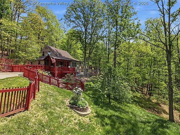 3rd image of 123 Round Knob Rd