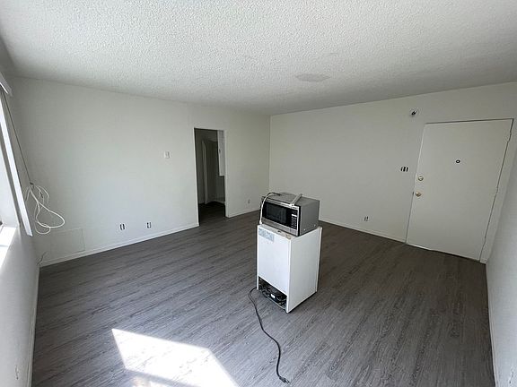 5th image of 38 Horizon Ave APT C