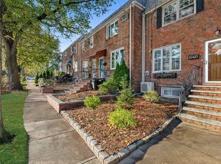 7-16 160th St #1, Whitestone, NY 11357