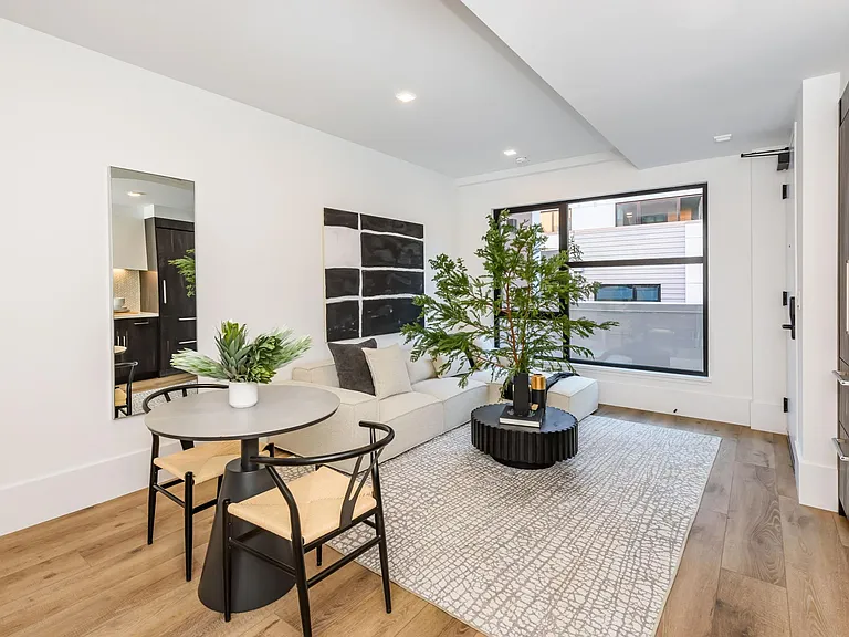 1288 Howard St #330 — Photo 21