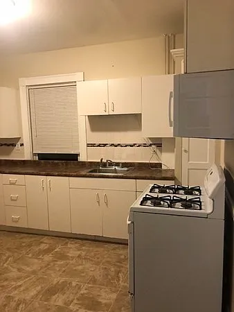 180 Lewis St #2 — Photo 13