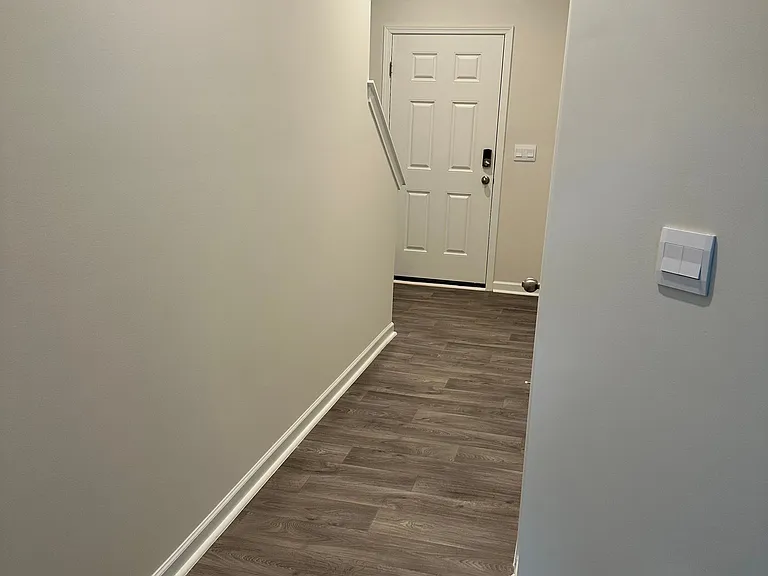 1351 Amberview Ln — Photo 31