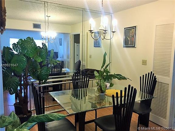 4th image of 4174 Inverrary Dr APT 115