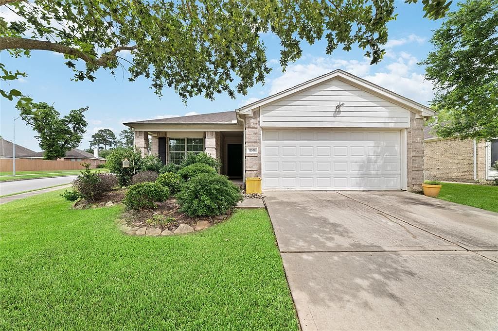 19946 Cypresswood Gln, Spring, TX 77373 MLS 43714546 Zillow