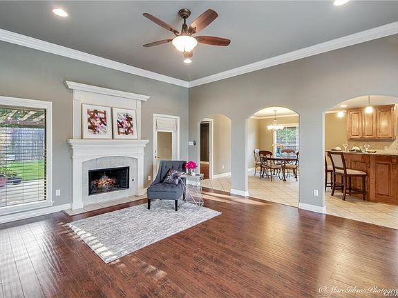 2nd image of 8027 Aegean Ln