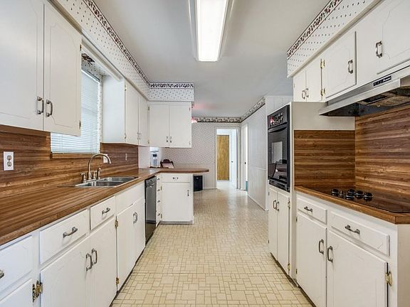 5th image of 721 Carroll Dr