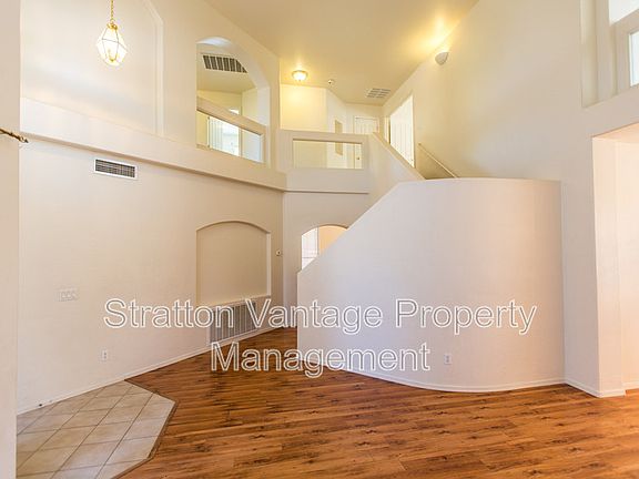 5th image of 3837 W Menadota Dr