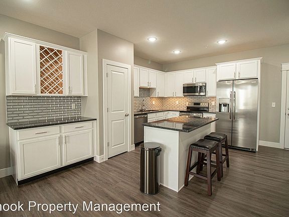 4th image of 500 South St #9045722
