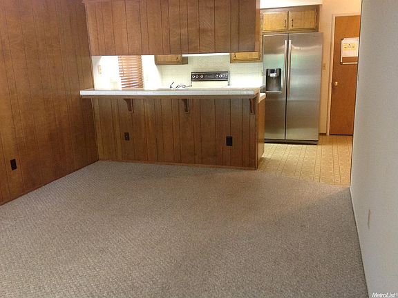 3rd image of 6450 Dorinda Way