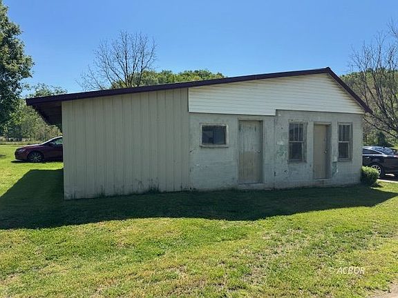 5th image of 1849 Peters Branch Rd