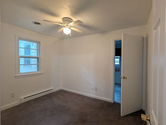 5th image of 2106 Arizona Ave
