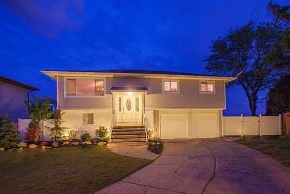 1st image of 2973 Charlotte Dr