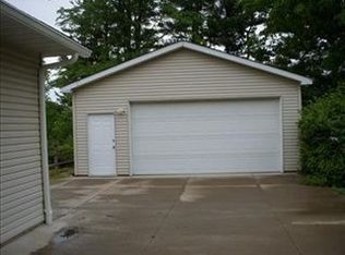 3275 Hemphill Rd, Norton, OH 44203