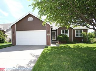 7556 S 35th St, Lincoln, NE 68516