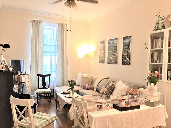 3rd image of 1384 Lexington Ave #2F