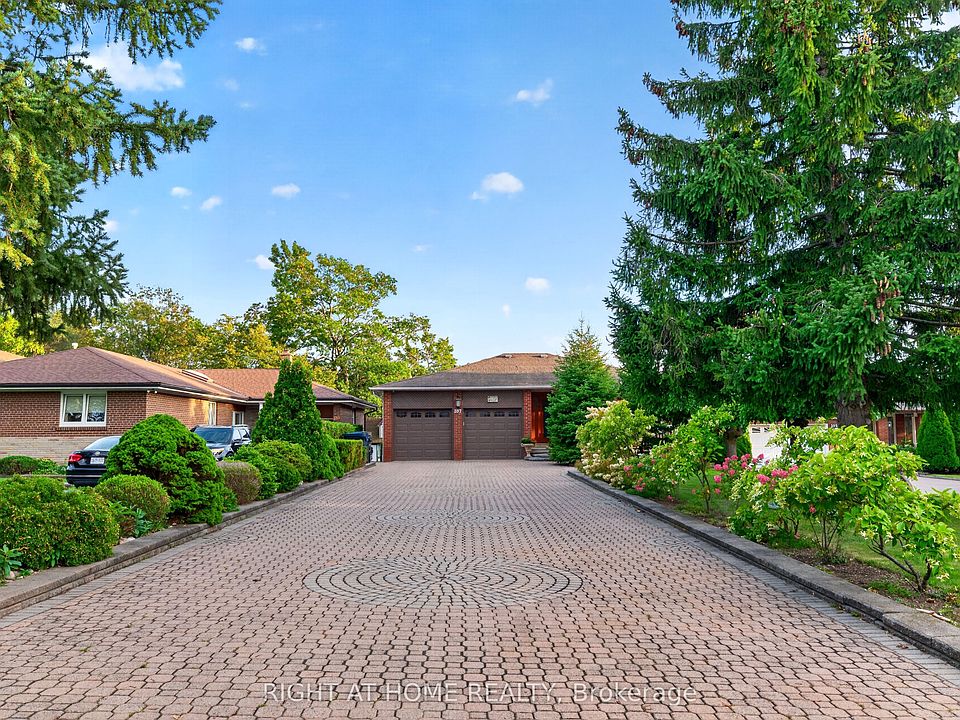 1st image of 397 Maple Leaf Dr