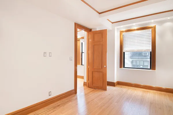 Rented by WAM Partners - William Moses Co. | media 34