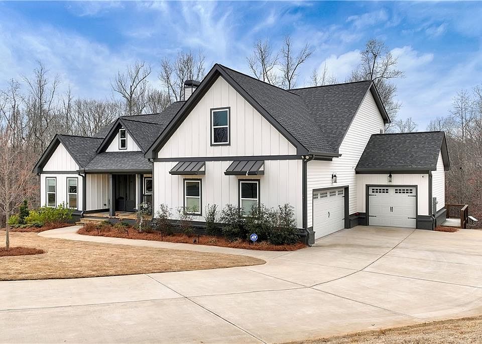 1st image of 6140 Crescent Moon Rdg