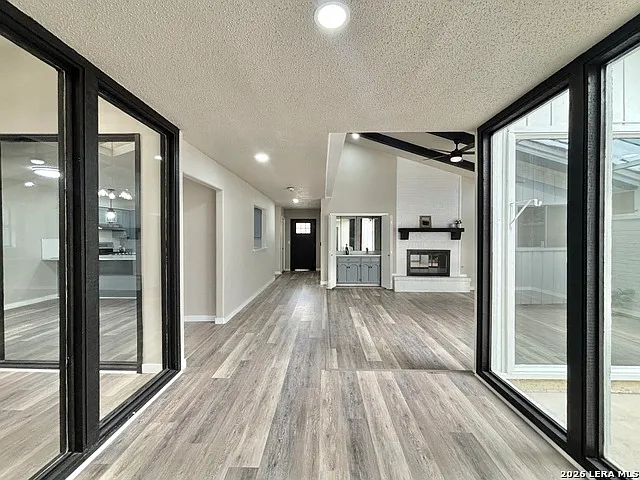 5202 Metcalf — Photo 2
