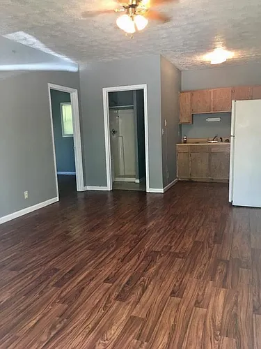 915 Georgia St Photo 1