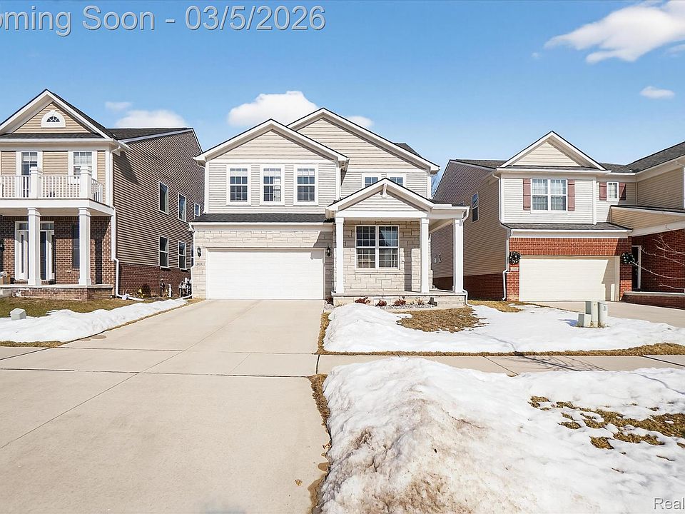 1st image of 2887 Dillon Dr