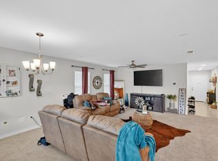 968 Burnett Dr, Aubrey, TX 76227