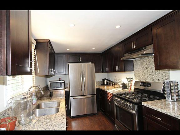 2nd image of 16608 E Benbow St