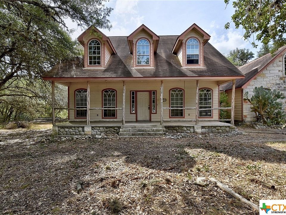 1st image of 200 Woodlands Trl