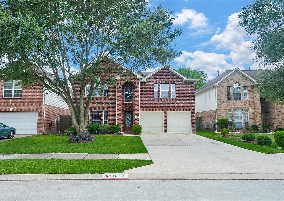 1st image of 2647 Whitinham Dr