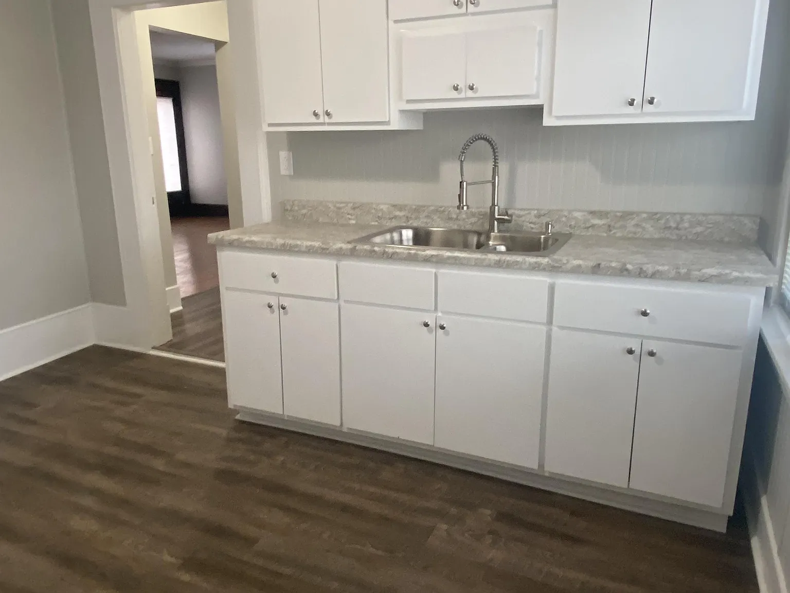 1802 S. Virginia Street B — Photo 3