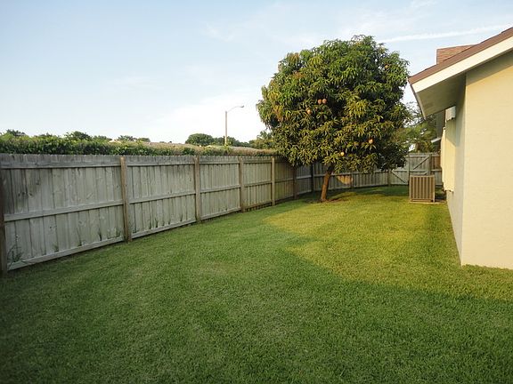 Fenced Side Yard