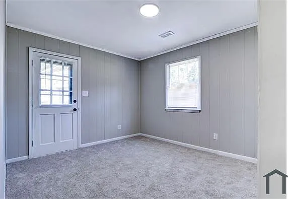 305 Red Roan Pl — Photo 10
