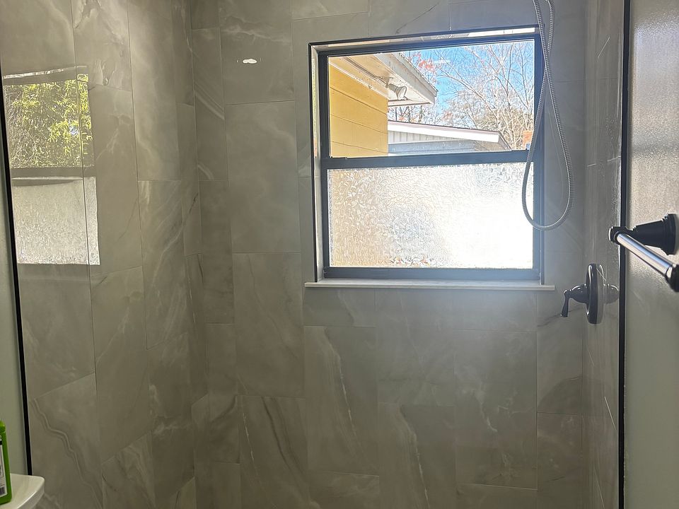 2nd image of 3751 Bess Rd