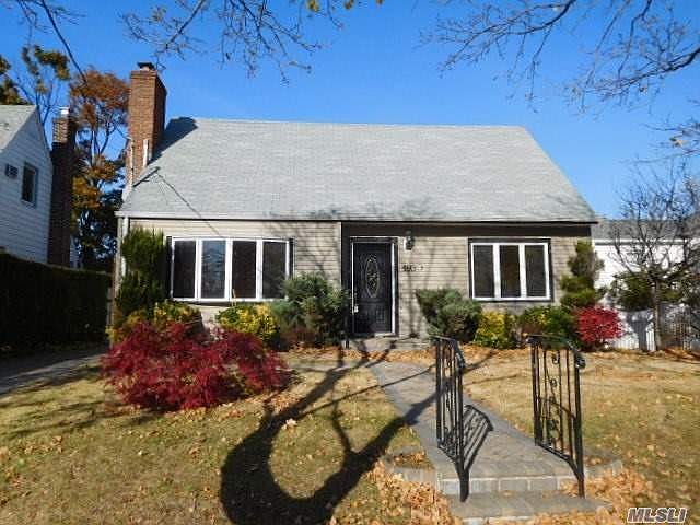 1st image of 493 Baldwin Ave