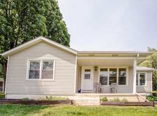 1205 W Main St, Collinsville, IL