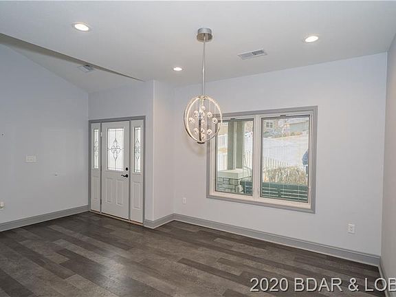 5th image of 324 Hawk Lake Dr