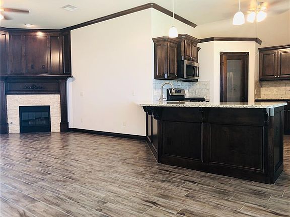 3rd image of 5137 SW 120th Ter