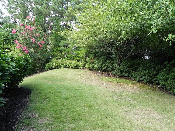 Fabulous low maintenance rear yard