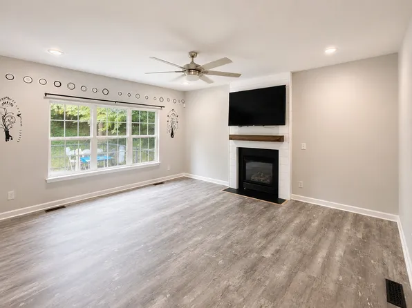 126 Judson Dr, Hendersonville, TN 37075