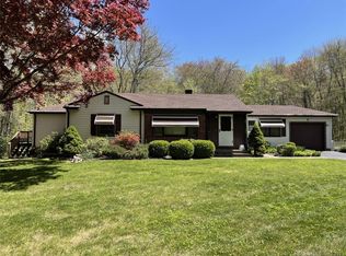 1006 Pequot Trl, Stonington, CT 06378