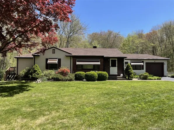 1006 Pequot Trail, Stonington, CT 06378