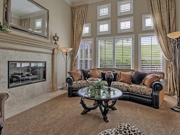 5th image of 5292 Arezzo Way